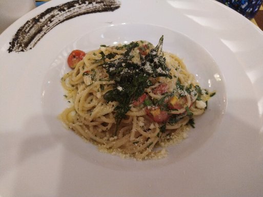 Spaghetti in Garlic Infused Olive Oil - Laura Spoonie
